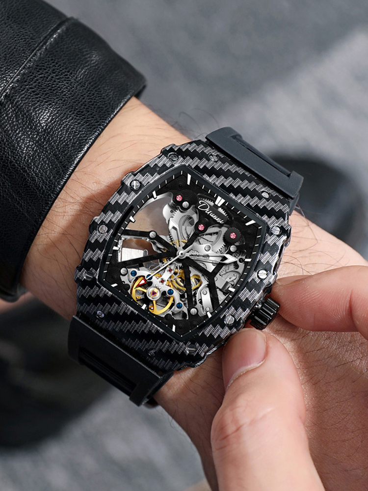 Top Brand Luxury Fashion Tourb - Luxury Watch Low Price recensione e prezzo