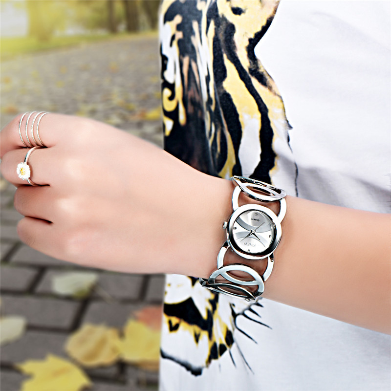Orologi da donna in oro di mar - Luxury Watch Brands recensione e prezzo