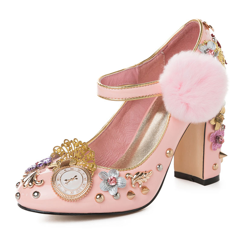 Scarpe da Donna di Lusso con T - Luxury Watch With Leather Strap recensione e prezzo