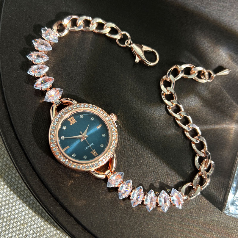 UTHAI CQ383 Bracciale per orol - Luxury Watch Girl recensione e prezzo